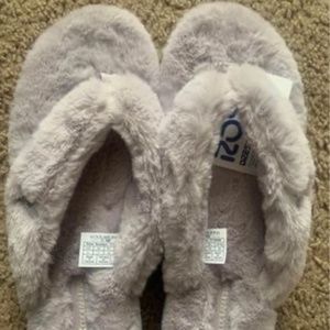 Koolaburra UGG slides/slippers